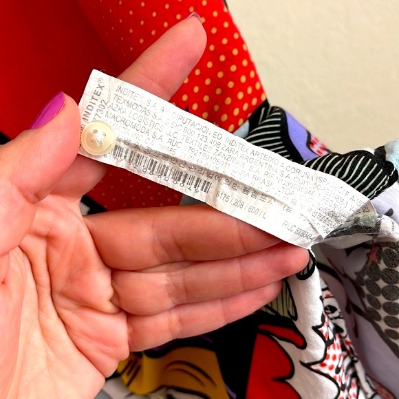 Zara comic print button shirt. Size: Large - Picture 5 of 6